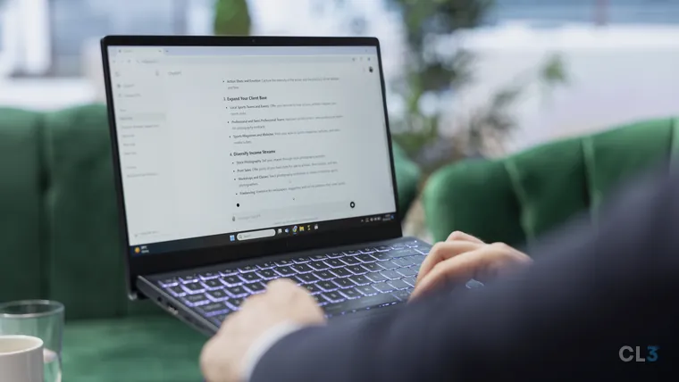 Tela de notebook com o ChatGPT aberto